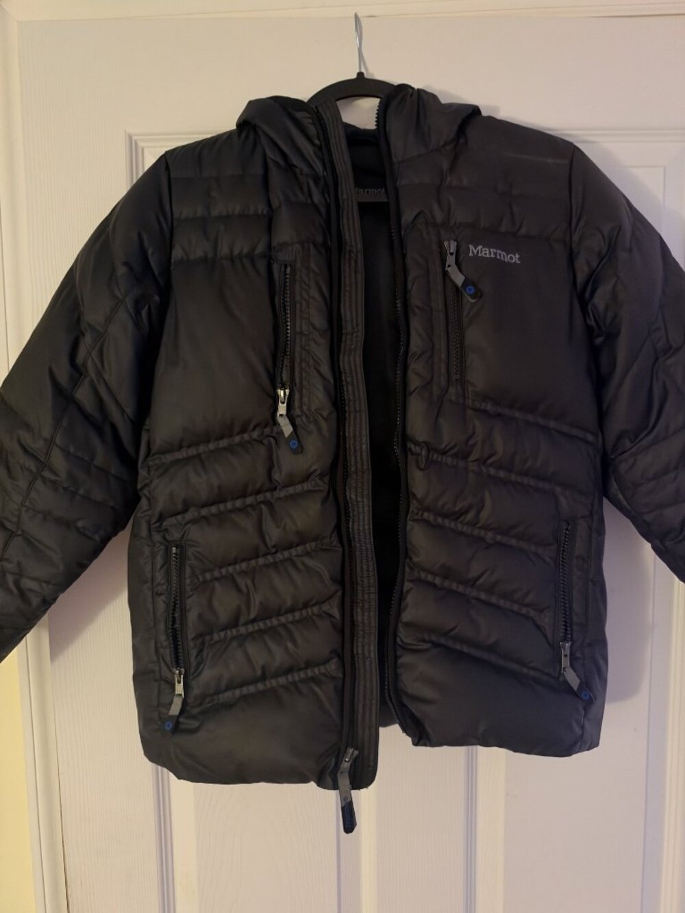 Marmot Hangtime Hooded Down Jacket, Black, Boys XL - Like New
